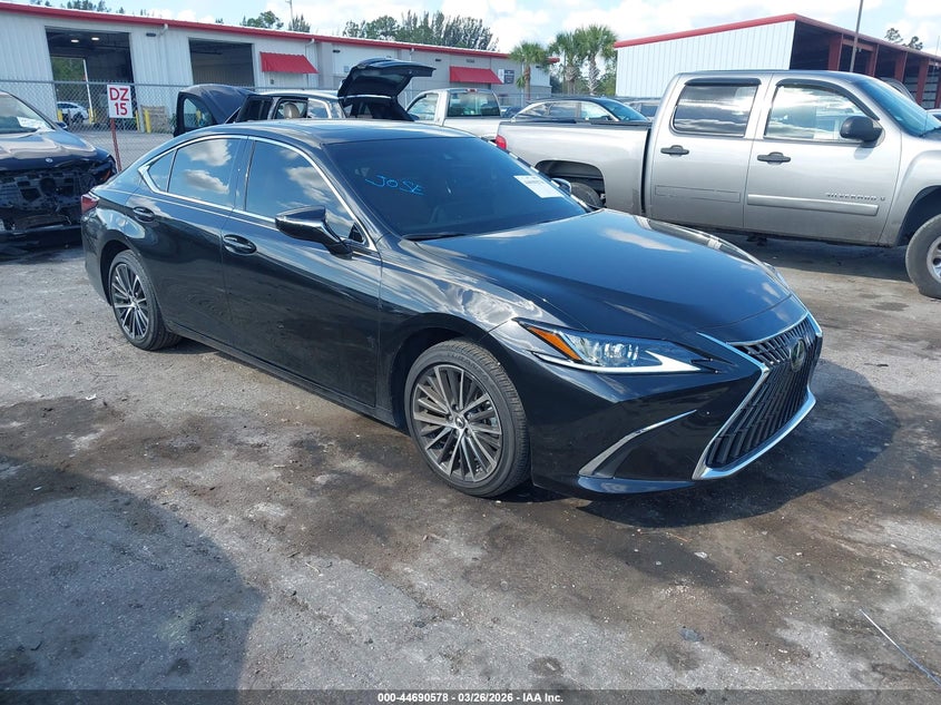 2025 Lexus ES