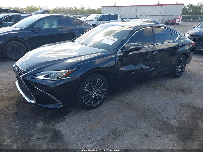 2025 Lexus ES