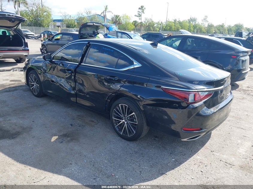 2025 Lexus ES