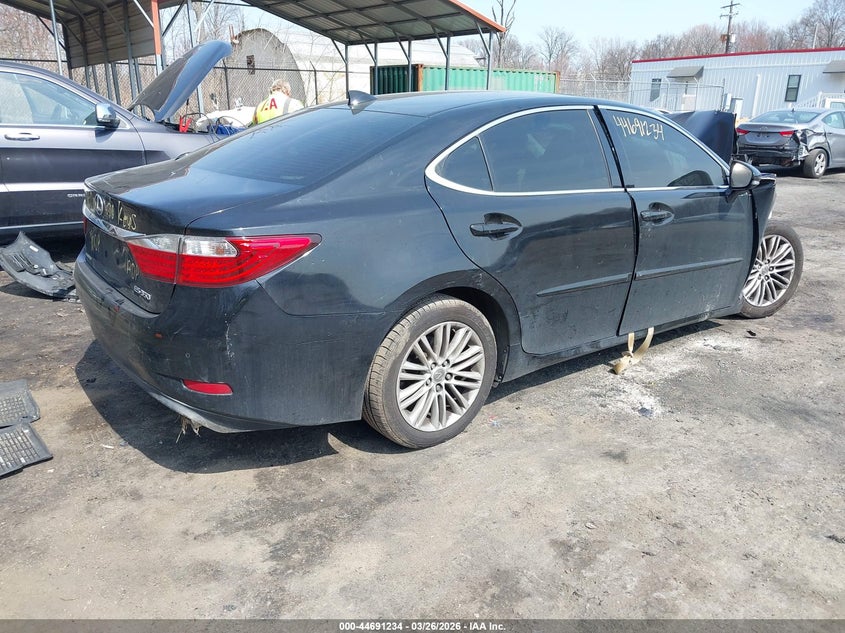 2015 Lexus ES