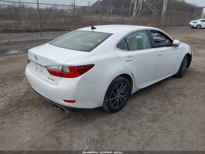 2016 Lexus ES