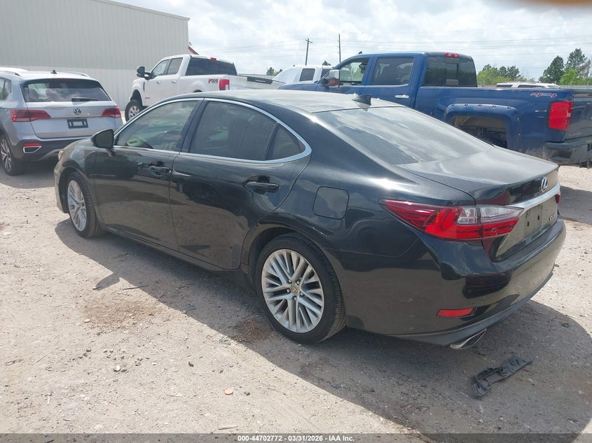 2016 Lexus ES