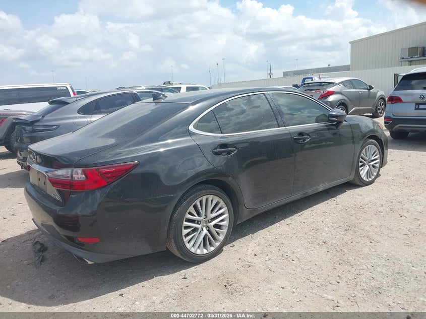 2016 Lexus ES