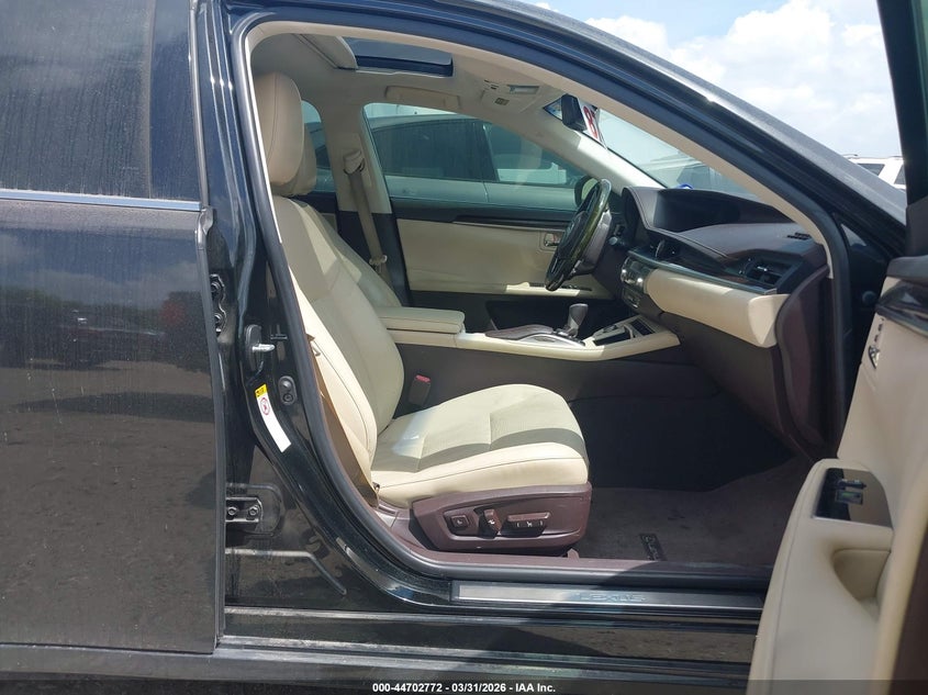 2016 Lexus ES