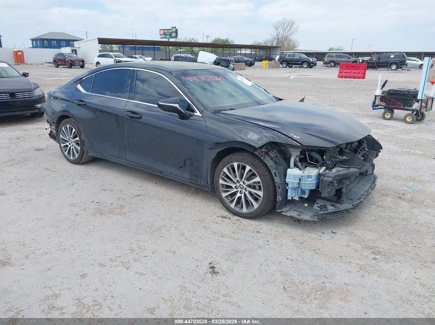 2019 Lexus ES