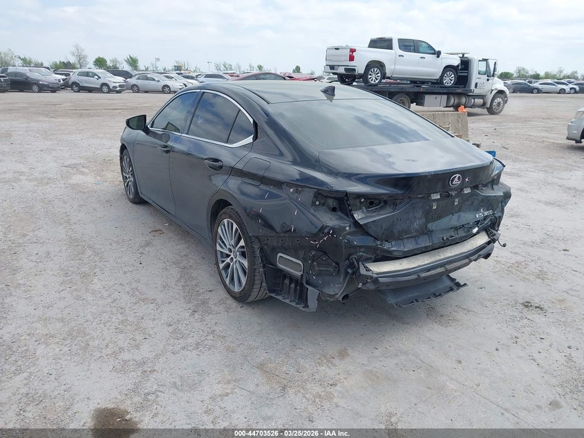 2019 Lexus ES