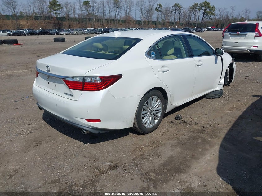2015 Lexus ES