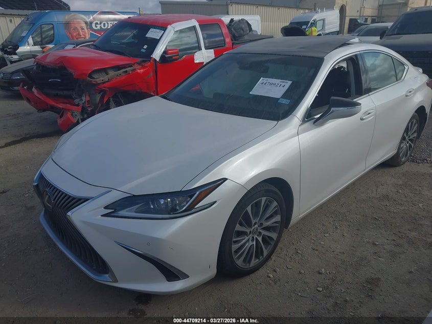 2021 Lexus ES
