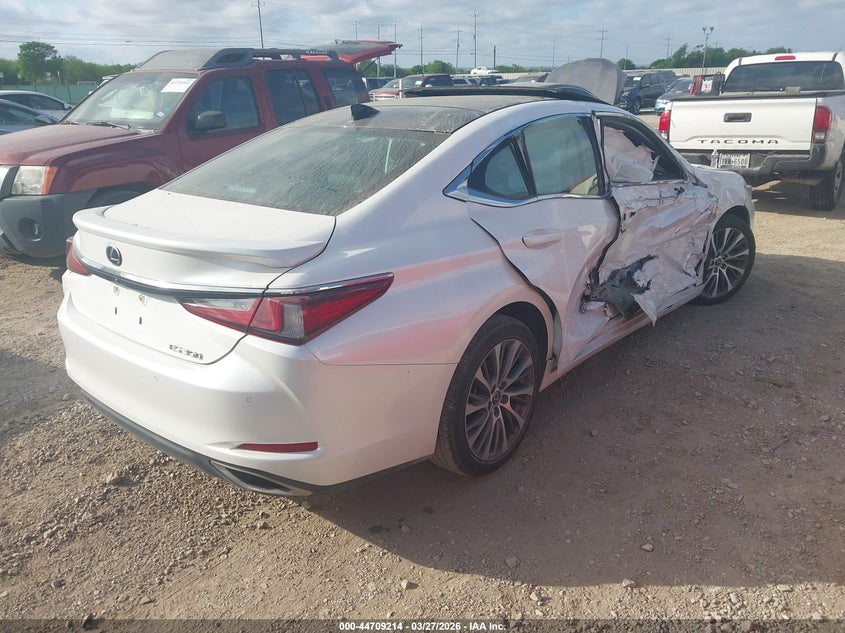 2021 Lexus ES