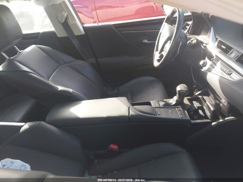 2021 Lexus ES