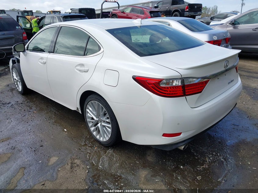 2015 Lexus ES