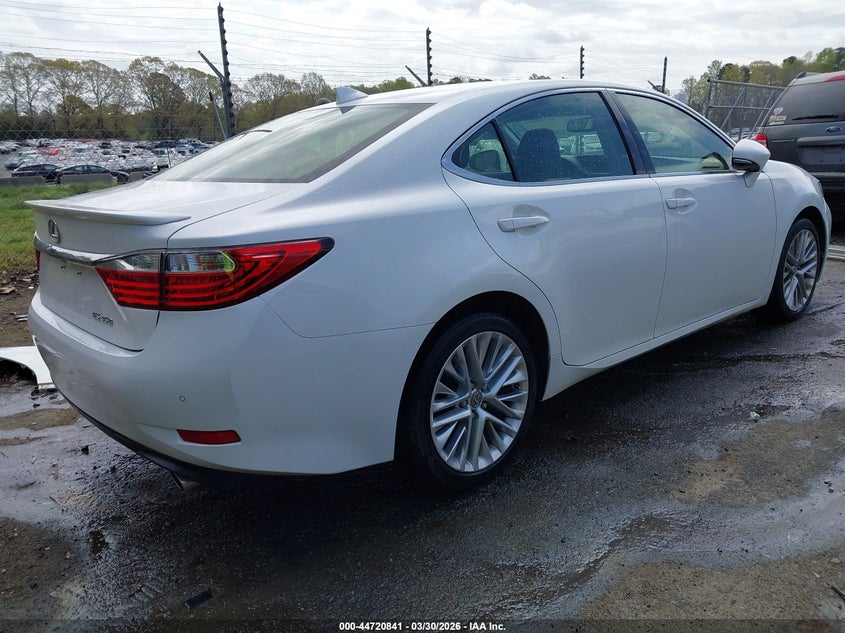 2015 Lexus ES
