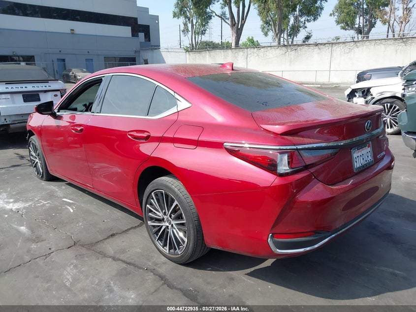 2025 Lexus ES