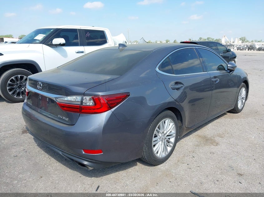 2016 Lexus ES