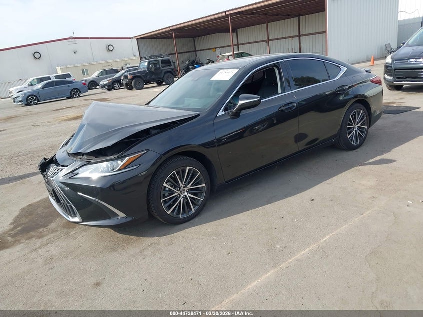 2025 Lexus ES
