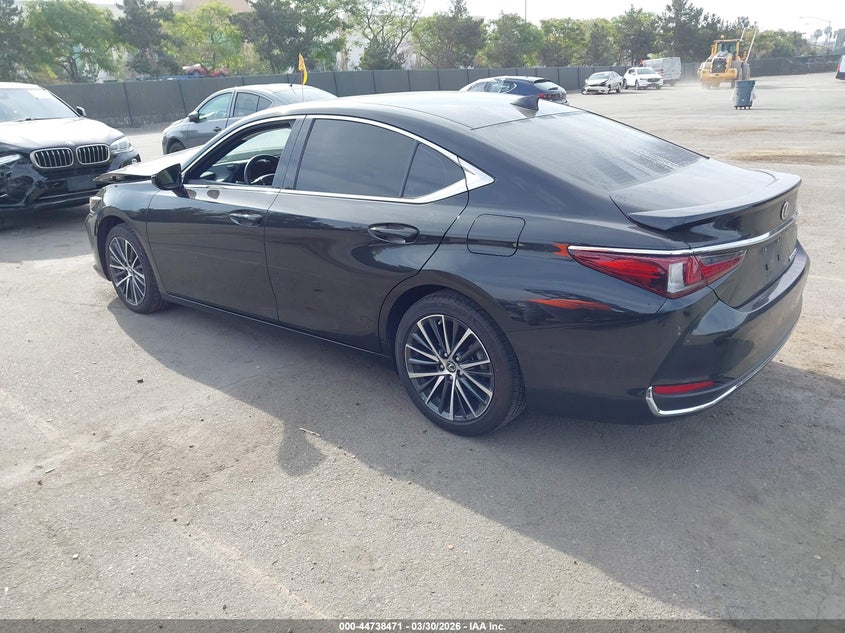 2025 Lexus ES