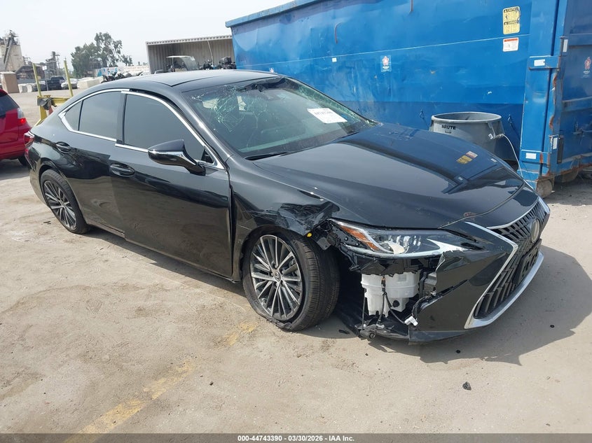2025 Lexus ES