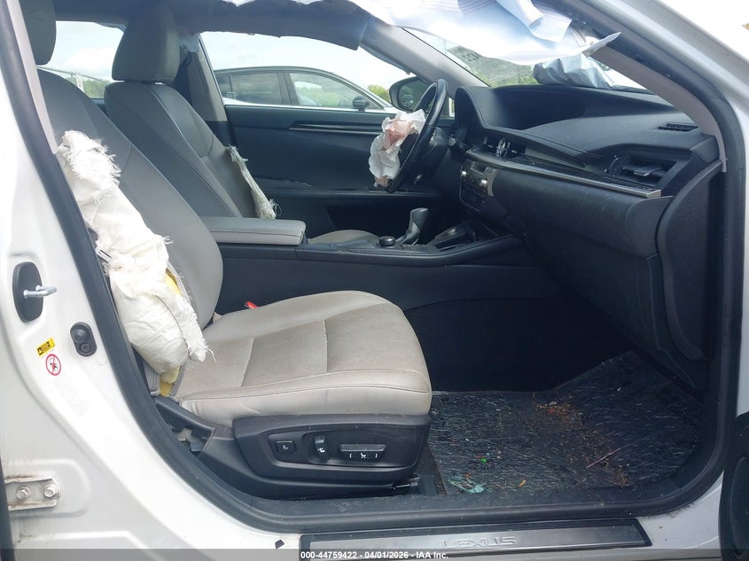 2017 Lexus ES