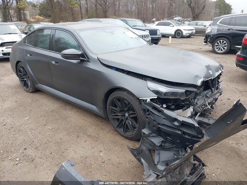 2025 BMW M5