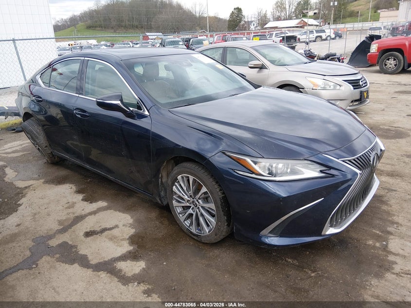 2019 Lexus ES