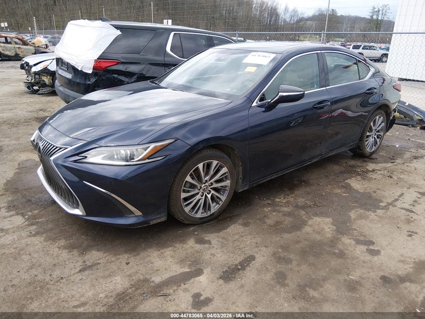 2019 Lexus ES